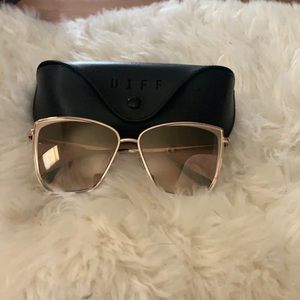 Diff women’s sunglasses
